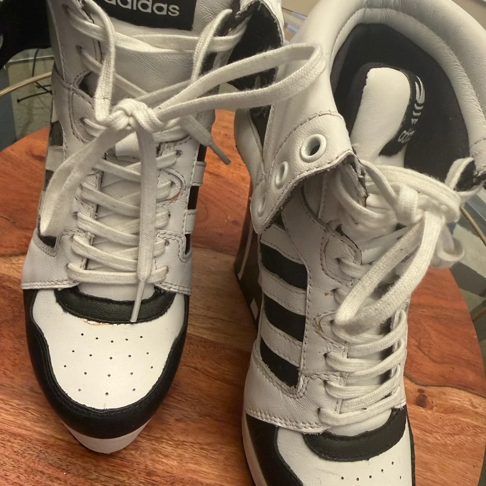 Jeremy Scott x Adidas Black and White Wedge Sneakers - Picture 4 of 17